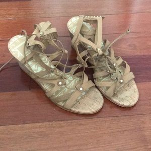 Dolce Vita lace up beige sandals - Sz 8.5